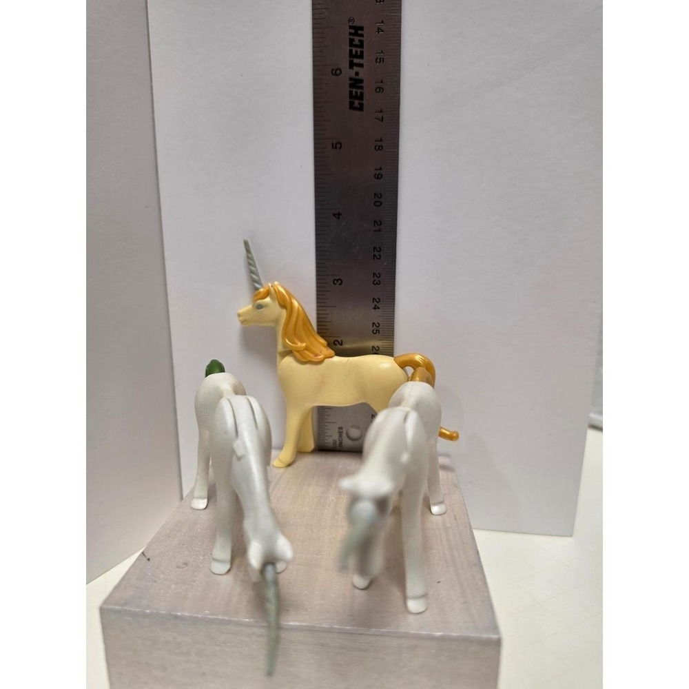 Set of 3 vintage Playmobil unicorn figures from the 1990s Fairy‎ Tale series